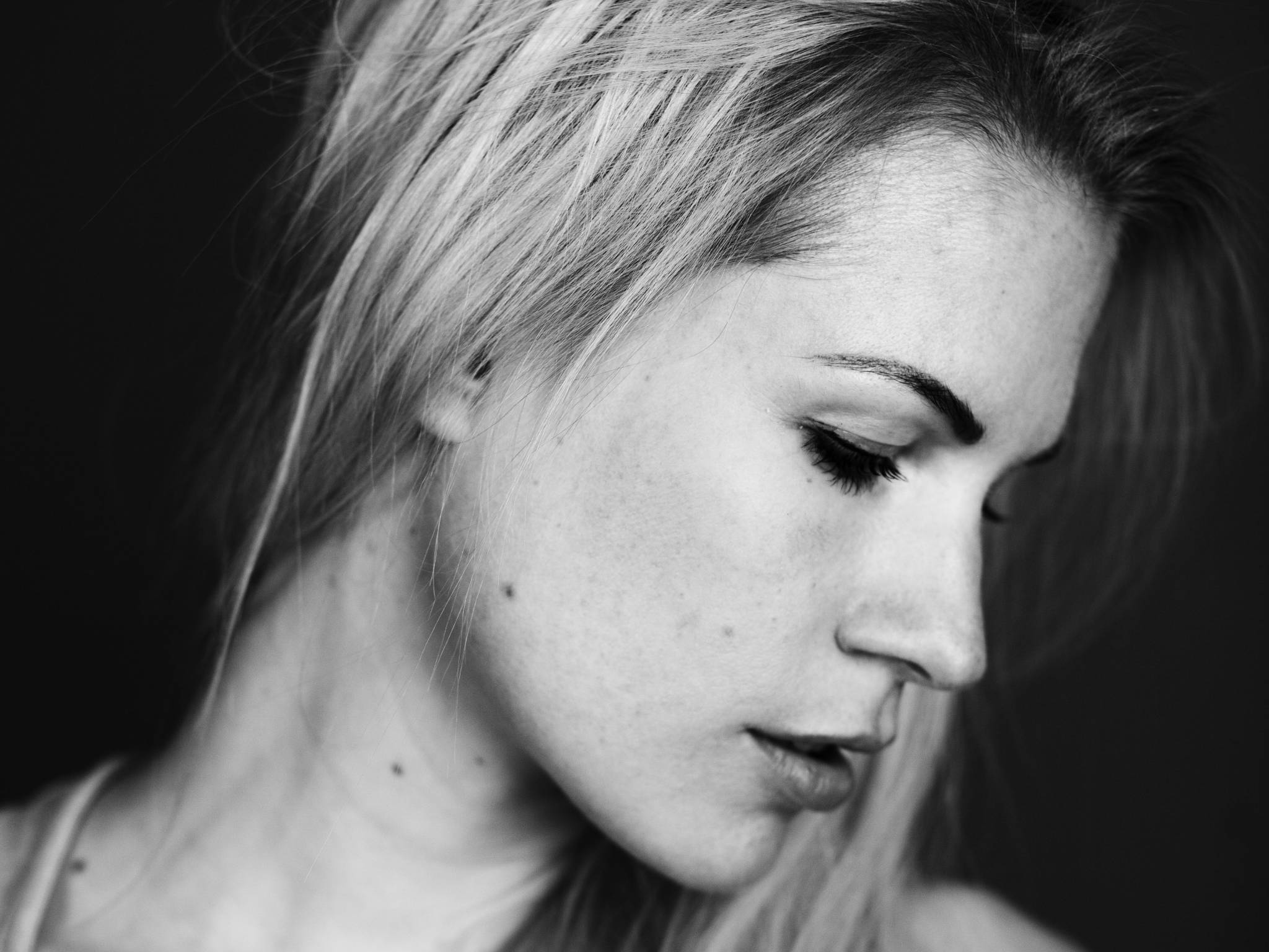 Portrait Sedcard Slide 2