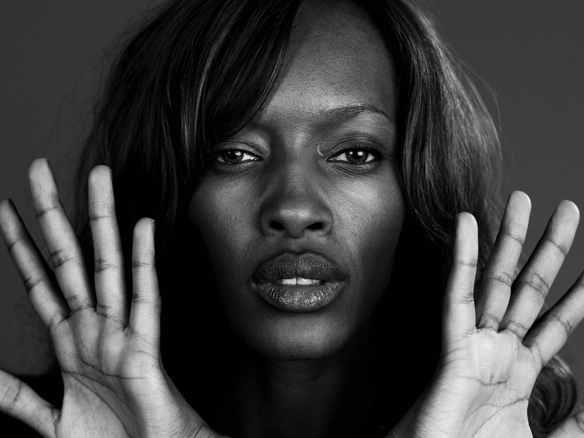 Portrait Sedcard Slide 3